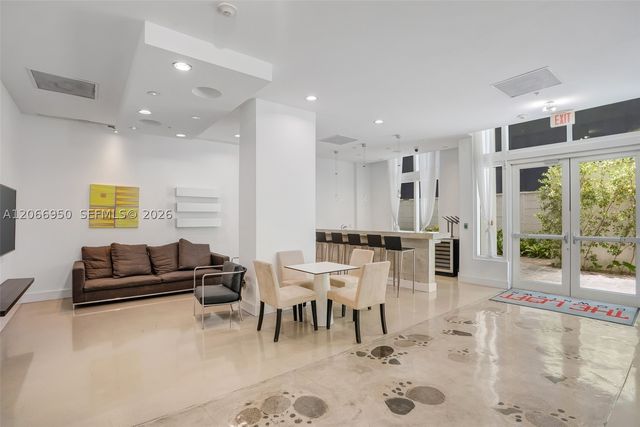 234 NE 3rd St 1007, Miami, FL 33132