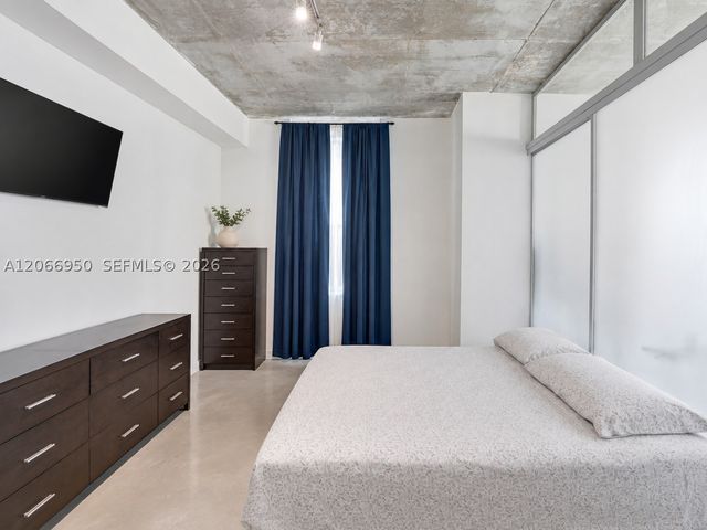 234 NE 3rd St 1007, Miami, FL 33132