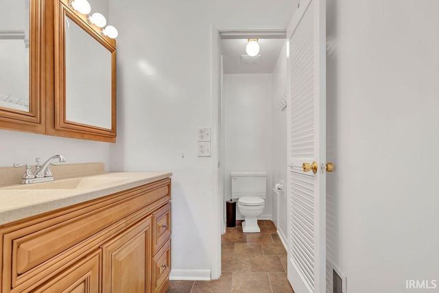 7128 Milhouse Road, Indianapolis, IN 46221