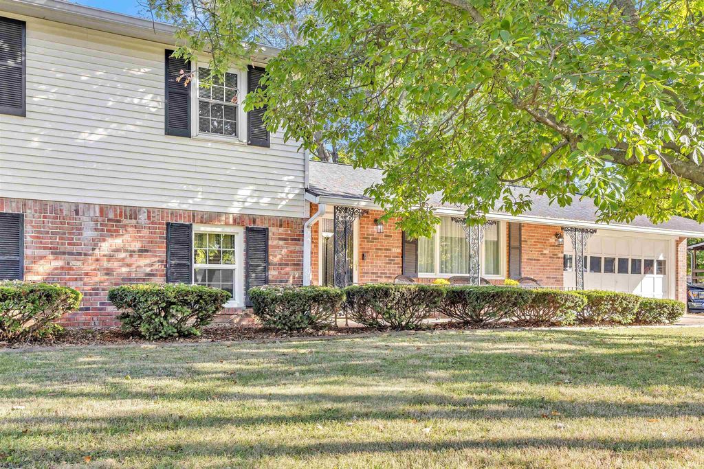 7128 Milhouse Road, Indianapolis, IN 46221