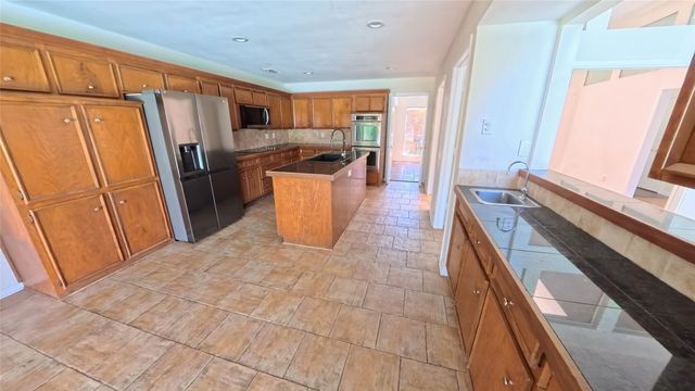 7215 Cutter Mill Drive, Dallas, TX 75248