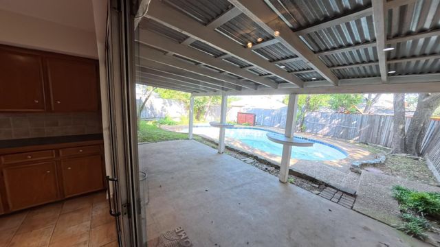 7215 Cutter Mill Drive, Dallas, TX 75248