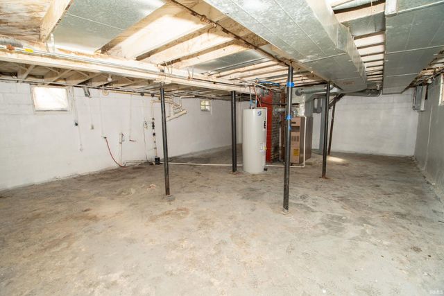 809 E Fairview Avenue, South Bend, IN 46614