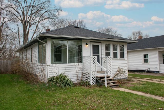 809 E Fairview Avenue, South Bend, IN 46614