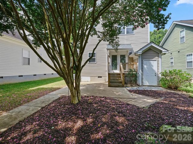8515 Lindholm Drive, Huntersville, NC 28078