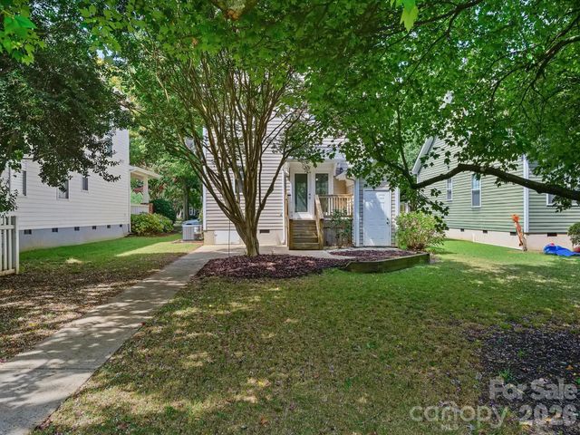 8515 Lindholm Drive, Huntersville, NC 28078