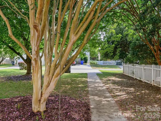 8515 Lindholm Drive, Huntersville, NC 28078
