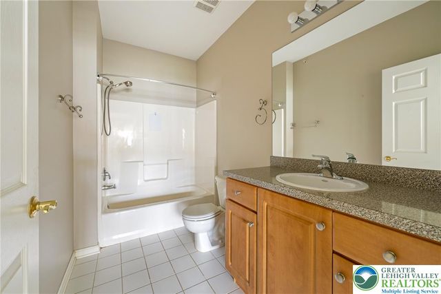 917 Eden Terrace, Williams Twp, PA 18042