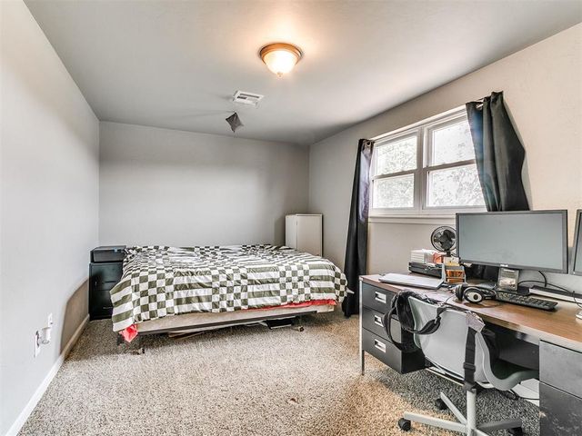 9208 S Winston Way, Moore, OK 73139