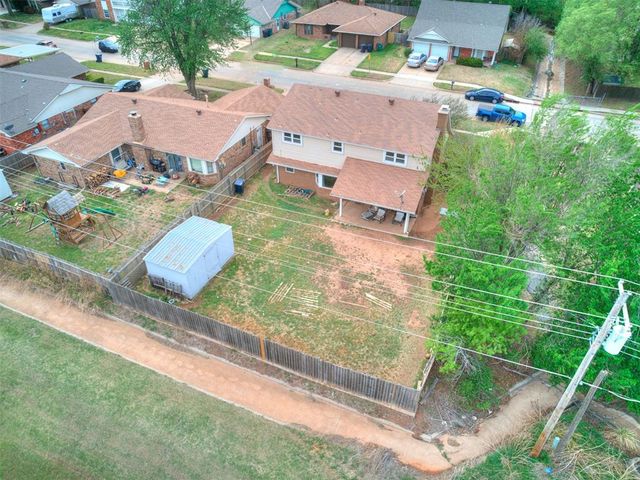 9208 S Winston Way, Moore, OK 73139