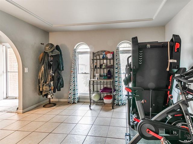 9208 S Winston Way, Moore, OK 73139