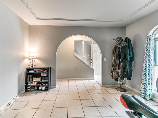 9208 S Winston Way, Moore, OK 73139