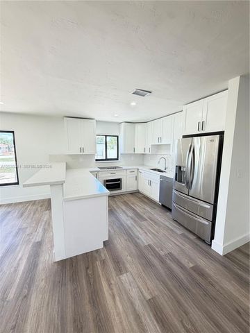 2930 SW 106th Avenue, Miami, FL 33165