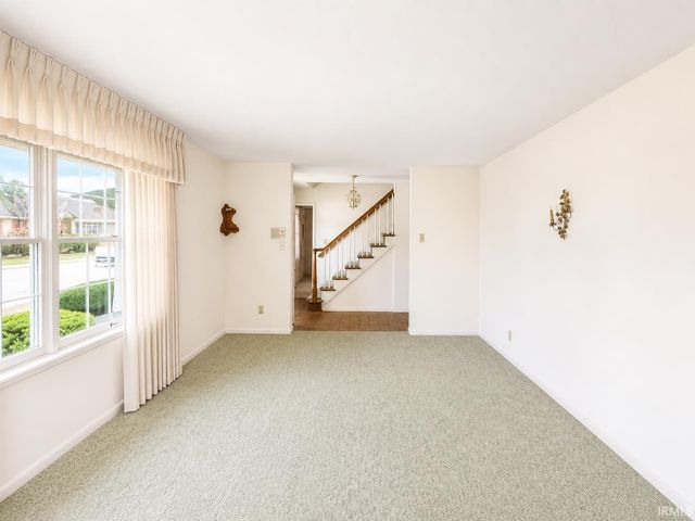 219 Holiday Drive, Greentown, IN 46936