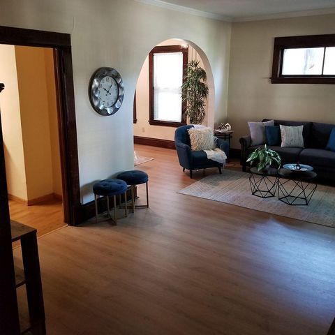 2910 Newton Avenue N, Minneapolis, MN 55411