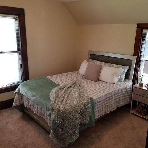 2910 Newton Avenue N, Minneapolis, MN 55411