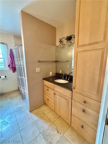 115 Powells Lane, Wintersville, OH 43953