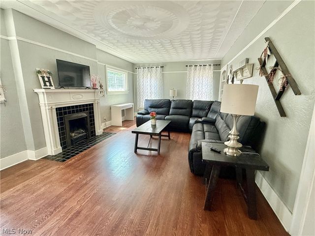 115 Powells Lane, Wintersville, OH 43953