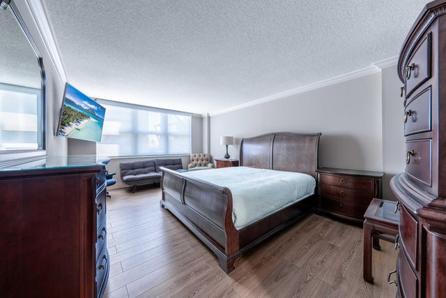 1150 Hillsboro Mile 202, Hillsboro Beach, FL 33062