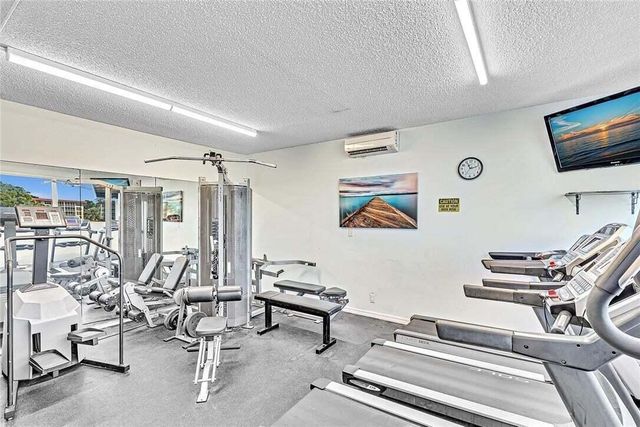 1150 Hillsboro Mile 202, Hillsboro Beach, FL 33062