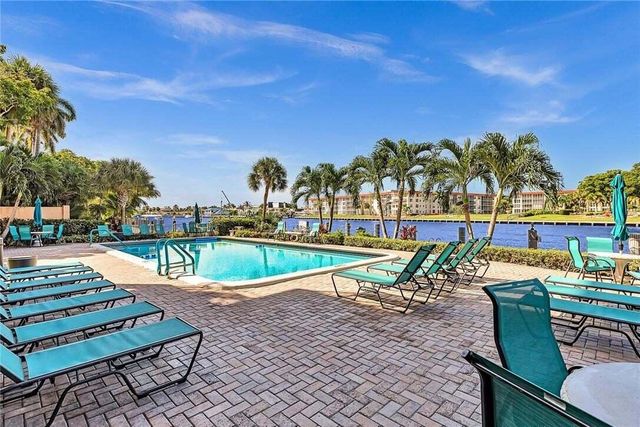 1150 Hillsboro Mile 202, Hillsboro Beach, FL 33062