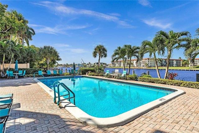 1150 Hillsboro Mile 202, Hillsboro Beach, FL 33062
