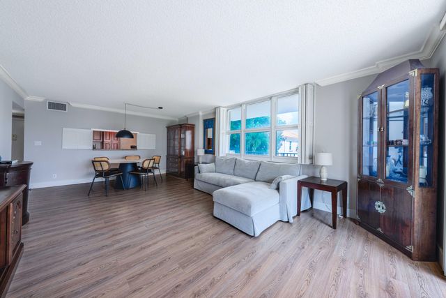 1150 Hillsboro Mile 202, Hillsboro Beach, FL 33062