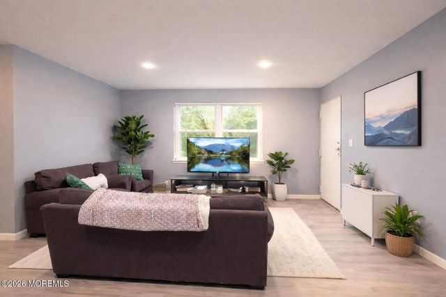 289 Main Street 6G, Spotswood, NJ 08884