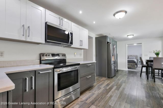 2927 Abbot Road, East Lansing, MI 48823