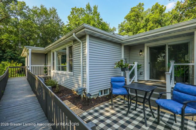 2927 Abbot Road, East Lansing, MI 48823