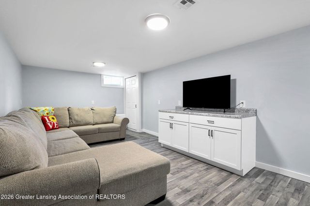 2927 Abbot Road, East Lansing, MI 48823