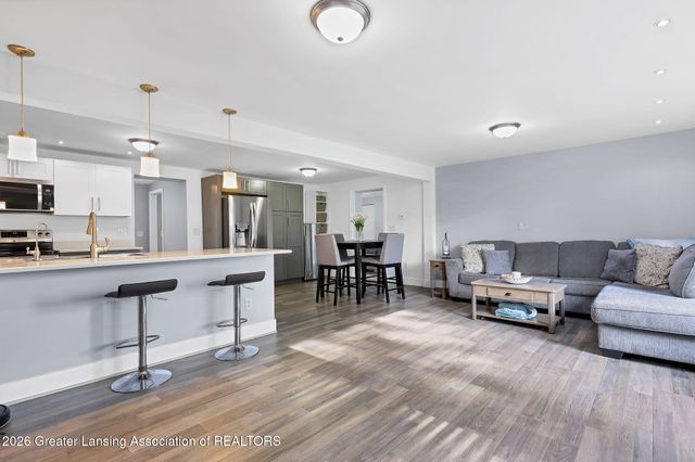 2927 Abbot Road, East Lansing, MI 48823