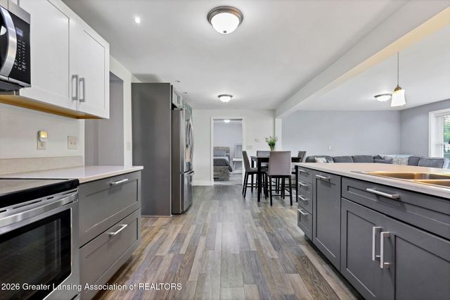 2927 Abbot Road, East Lansing, MI 48823