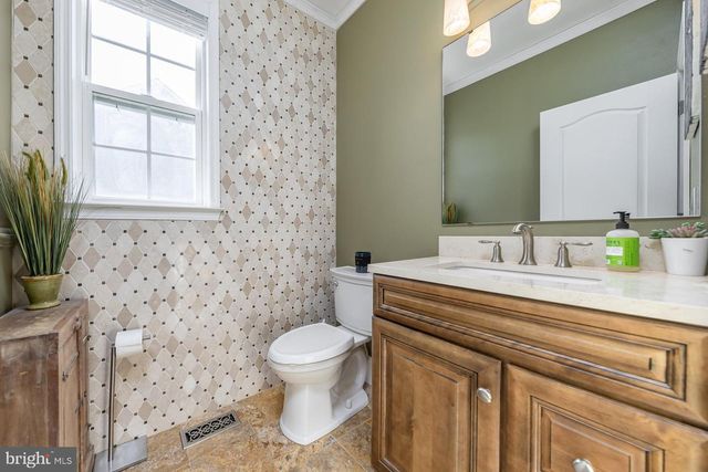 205 WINTERWOOD LN, Mullica Hill, NJ 08062