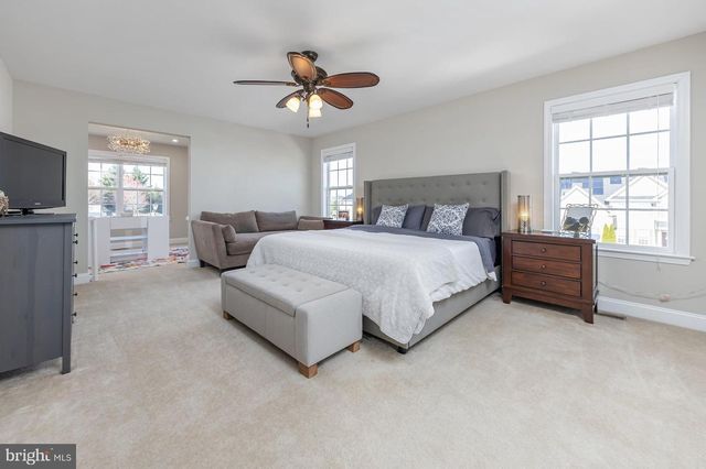 205 WINTERWOOD LN, Mullica Hill, NJ 08062