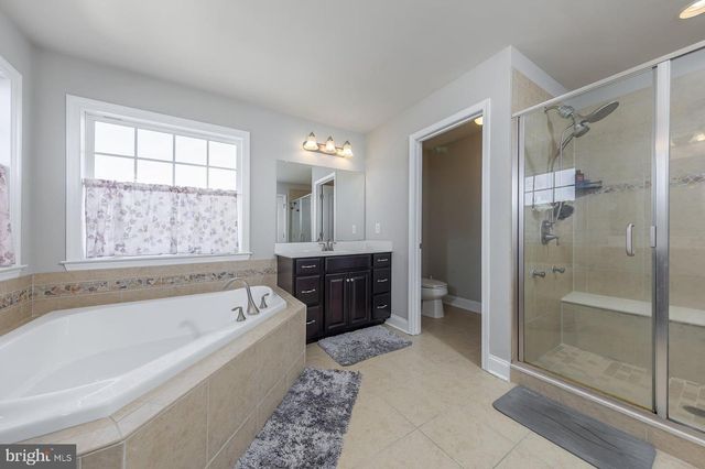 205 WINTERWOOD LN, Mullica Hill, NJ 08062