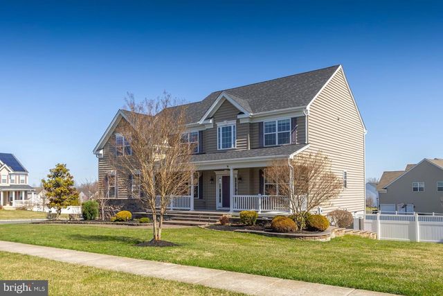 205 WINTERWOOD LN, Mullica Hill, NJ 08062