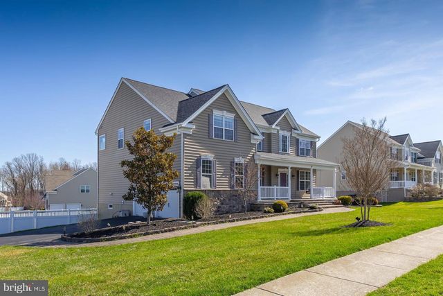 205 WINTERWOOD LN, Mullica Hill, NJ 08062