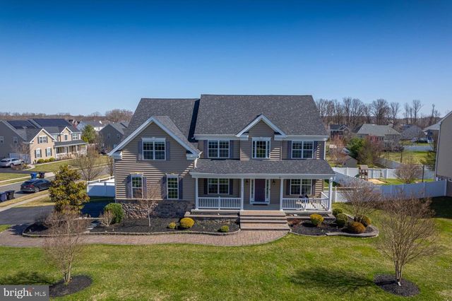 205 WINTERWOOD LN, Mullica Hill, NJ 08062