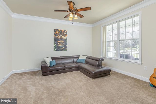 205 WINTERWOOD LN, Mullica Hill, NJ 08062