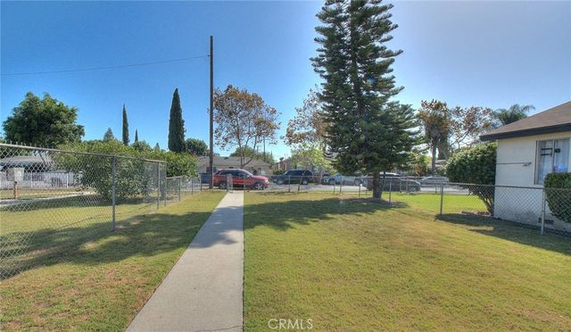 5853 Loveland, Bell Gardens, CA 90201