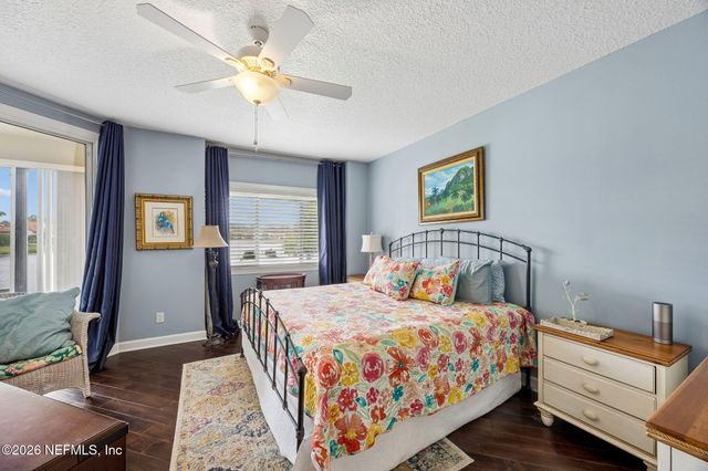 4020 LAVISTA Circle 211, Jacksonville, FL 32217