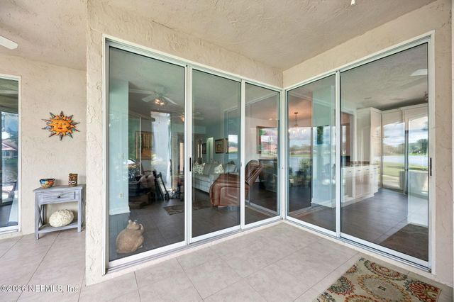 4020 LAVISTA Circle 211, Jacksonville, FL 32217