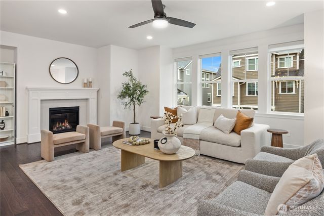 18601 46th Avenue SE, Bothell, WA 98012