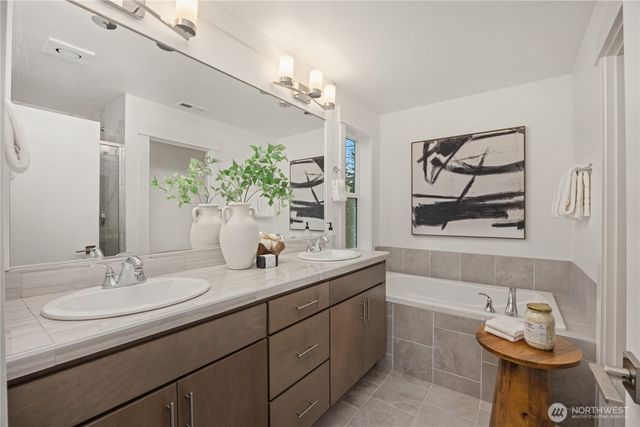 18601 46th Avenue SE, Bothell, WA 98012