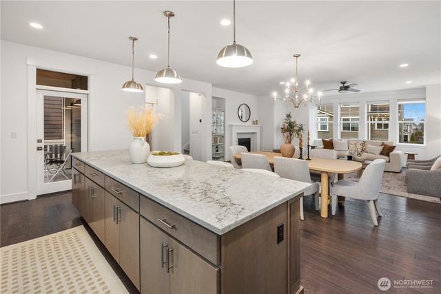 18601 46th Avenue SE, Bothell, WA 98012