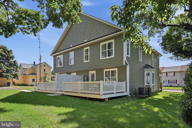 238 BLUE RIDGE AVE, Front Royal, VA 22630