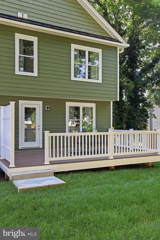 238 BLUE RIDGE AVE, Front Royal, VA 22630