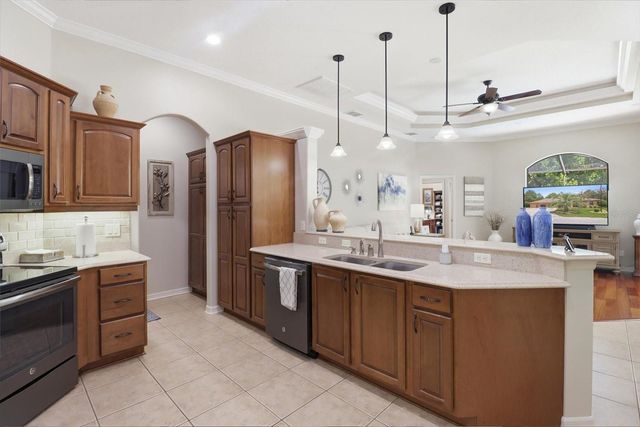 6 HEUCHERA COURT W, Homosassa, FL 34446