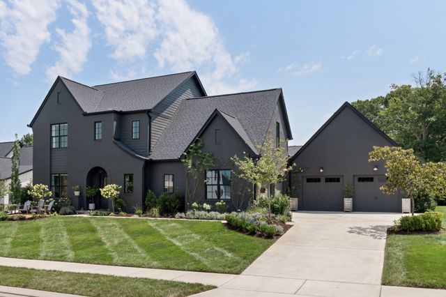 7124 Newfields Ct, College Grove, TN 37046
